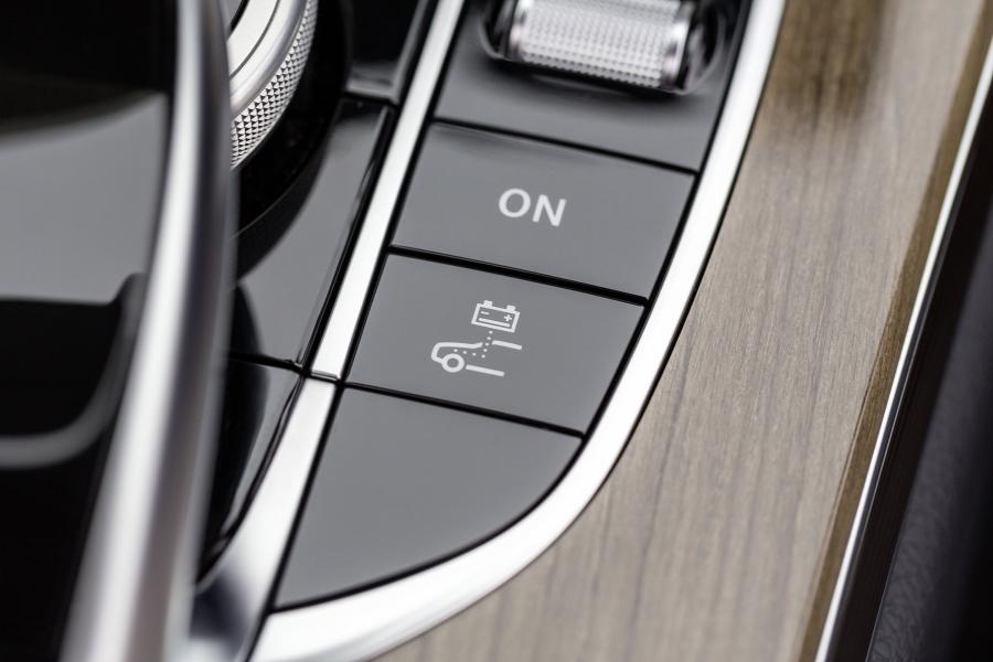  Mercedes-Benz C350 Plug-In Hybrid Estate 2015 года  (фото 9 из 13)